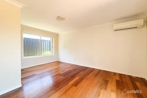 Property photo of 38 Sandpiper Crescent Claremont Meadows NSW 2747