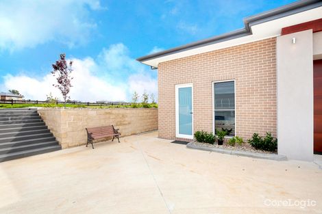 Property photo of 24 Halmstad Boulevard Luddenham NSW 2745