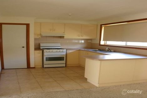 Property photo of 28 Balmoral Way Pakenham VIC 3810