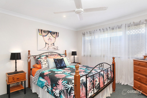 Property photo of 2/71 Tallebudgera Drive Palm Beach QLD 4221