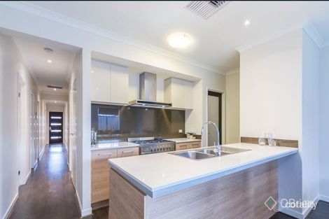 Property photo of 12 Mill Circuit Clyde North VIC 3978