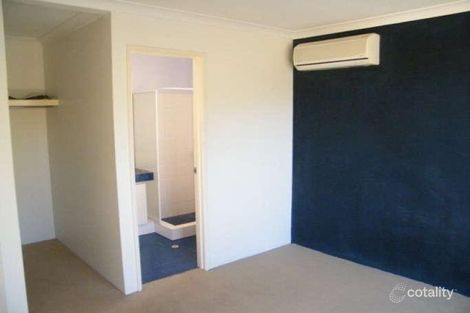 Property photo of 4 Daniel Way Wanneroo WA 6065