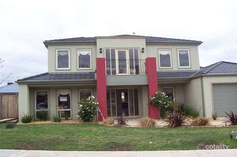 Property photo of 9 Mandurah Chase Berwick VIC 3806