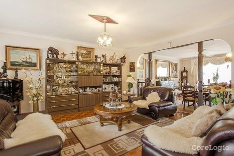 Property photo of 2 Holt Street Ardeer VIC 3022