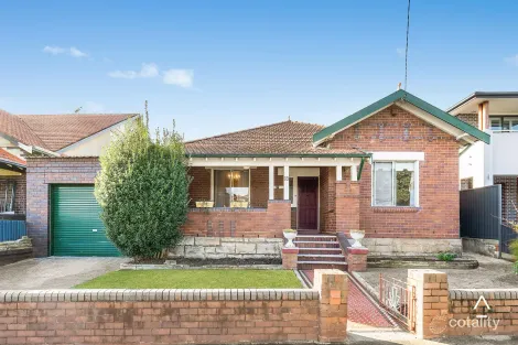 18 Pine Ave, Russell Lea, NSW 2046