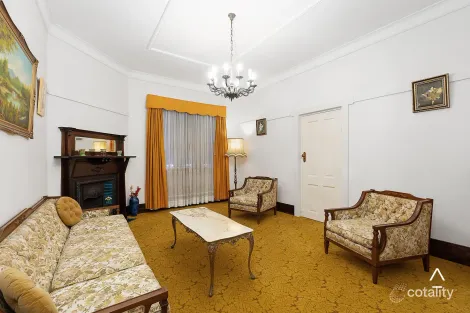 Property photo of 18 Pine Avenue Russell Lea NSW 2046