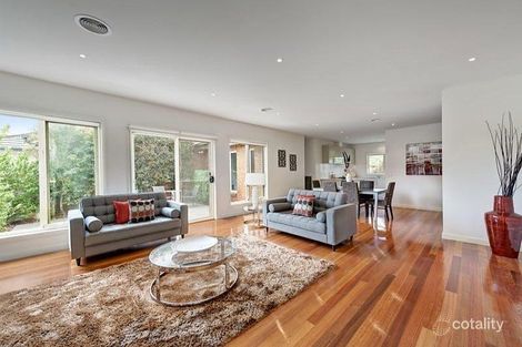 Property photo of 1 Cornell Street Mount Waverley VIC 3149