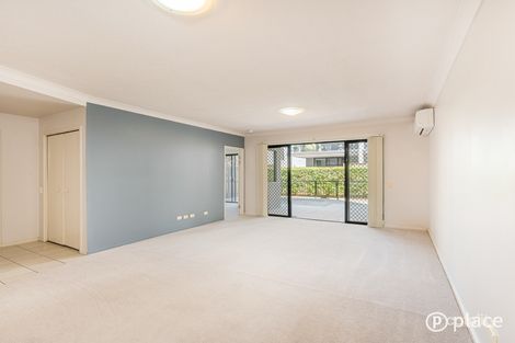 10/68-70 Norman Cres, Norman Park, QLD 4170