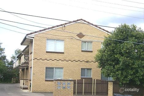 32 Beatrice St, Greenslopes, QLD 4120