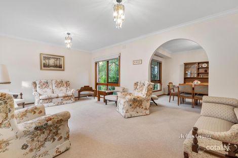 Property photo of 7 Pentland Court Glen Waverley VIC 3150