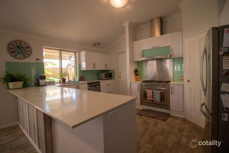 Property photo of 14 Mahoe Parkway Port Kennedy WA 6172
