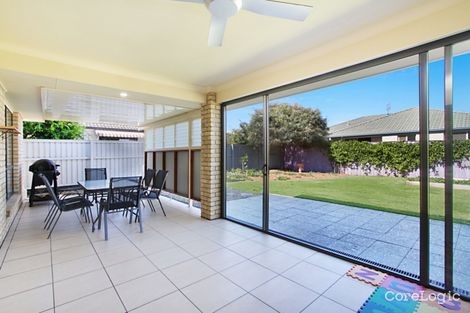 Property photo of 136 Botanical Circuit Banora Point NSW 2486