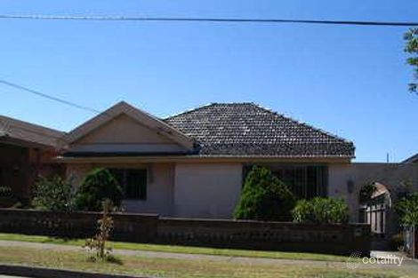 31 Waratah St, Canterbury, NSW 2193