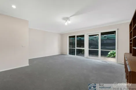 Property photo of 9 Dorset Road Dandenong North VIC 3175