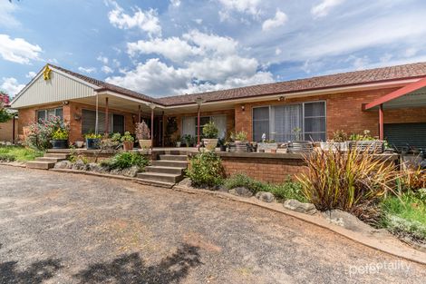 80 Burrendong Way, Orange, NSW 2800