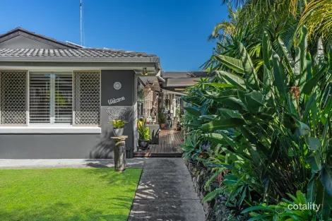 Property photo of 106 Albion Avenue Miami QLD 4220