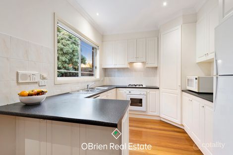 Property photo of 19B Friendship Square Cheltenham VIC 3192