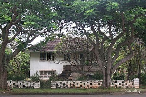 87 King St, Woody Point, QLD 4019