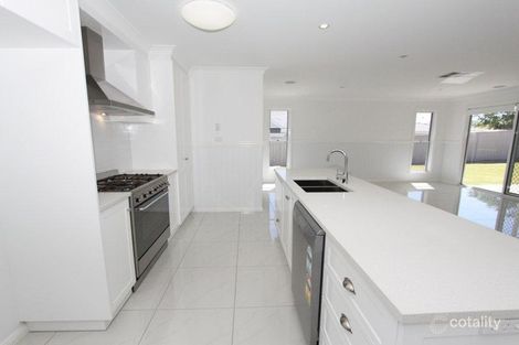 Property photo of 53 Kaloona Drive Bourkelands NSW 2650