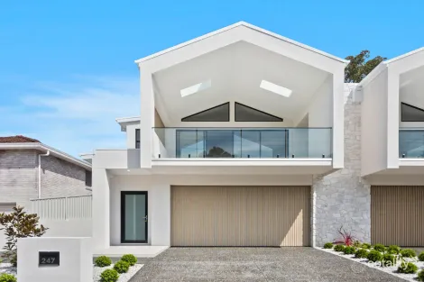 Property photo of 247 Reddall Parade Mount Warrigal NSW 2528