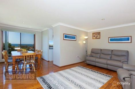 Property photo of 24 Oxley Avenue Kiama Downs NSW 2533