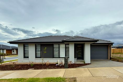 8 Munro Dr, Charlemont, VIC 3217