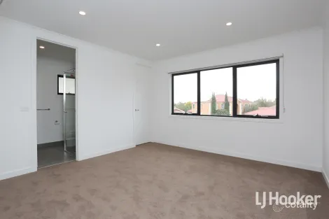 Property photo of 1/1 Silvan Court Werribee VIC 3030