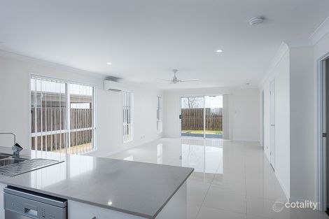 Property photo of 39 Lauenstein Crescent Pimpama QLD 4209