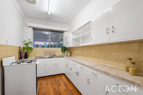 16b Surrey St, Dianella, WA 6059