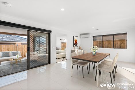 Property photo of 12 Kingscliff Avenue Clyde VIC 3978