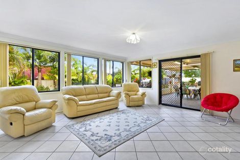 Property photo of 8 Surrey Close Kanwal NSW 2259