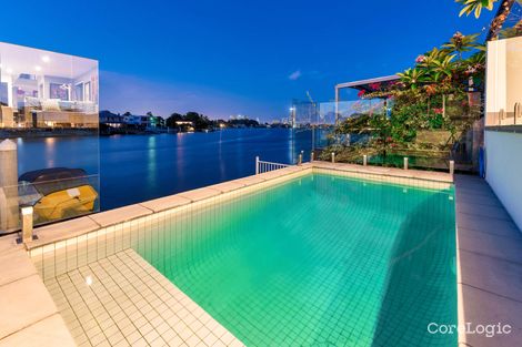 Property photo of 2/163 Stanhill Drive Surfers Paradise QLD 4217
