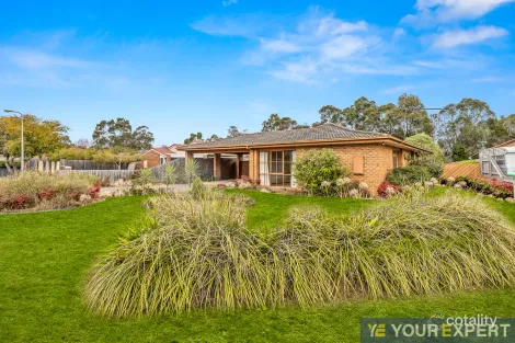 Property photo of 22 Willslie Crescent Berwick VIC 3806