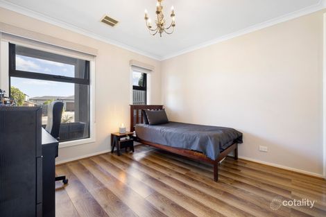 Property photo of 46 Highvale Crescent Berwick VIC 3806