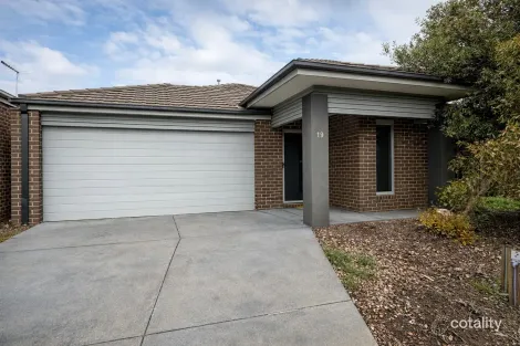 19 City Vista Cct, Cranbourne West, VIC 3977