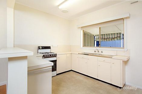 Property photo of 29 Clarence Avenue Kennington VIC 3550