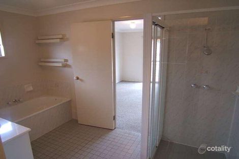 Property photo of 28 Elmhurst Crescent Flinders View QLD 4305