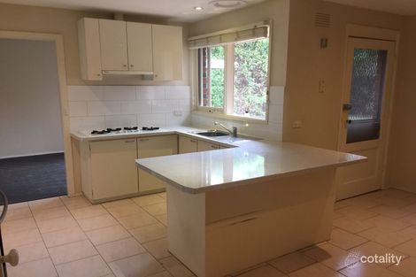 Property photo of 70 Knights Drive Glen Waverley VIC 3150