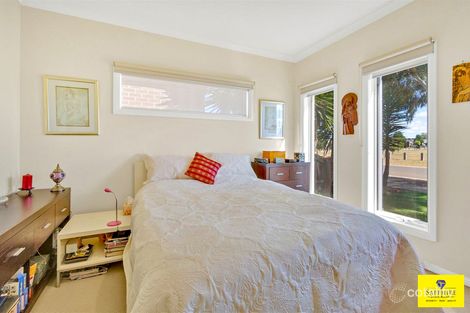 Property photo of 32 Turf Club Boulevard Melton South VIC 3338