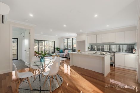 Property photo of 3/21 Banool Quadrant Doncaster East VIC 3109