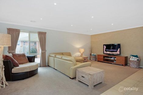 Property photo of 23 Holmwood Crescent Doreen VIC 3754
