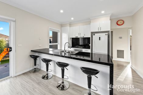 Property photo of 2/1 Huddersfield Road Deer Park VIC 3023