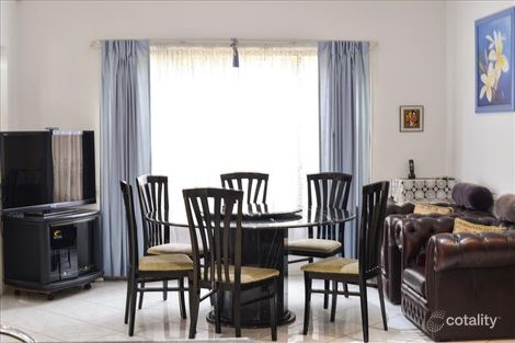 Property photo of 8 Kneale Close Edensor Park NSW 2176