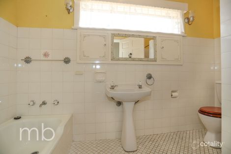 Property photo of 23 Lamrock Avenue Orange NSW 2800