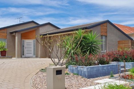 18 Meander Ave, Renmark, SA 5341