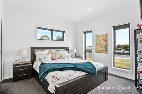 Property photo of 19 Kingsgate Circle Huntingfield TAS 7055