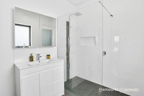 Property photo of 19 Kingsgate Circle Huntingfield TAS 7055