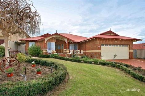 4 Henrietta Ct, Coogee, WA 6166