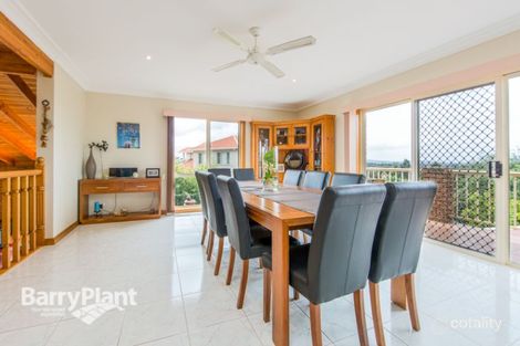 Property photo of 1 Nicole Close Endeavour Hills VIC 3802
