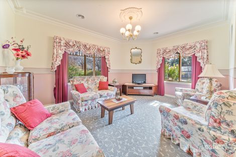 Property photo of 13 Irkara Drive Kennington VIC 3550